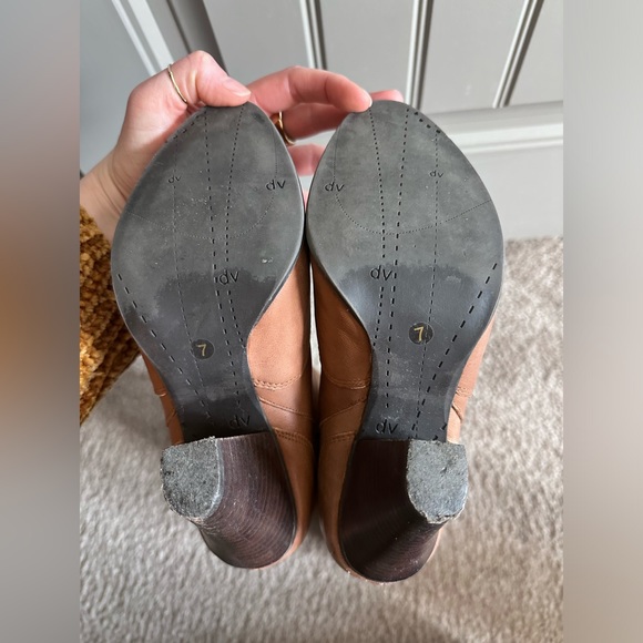 Dolce Vita tall block heel boots - Picture 7 of 7